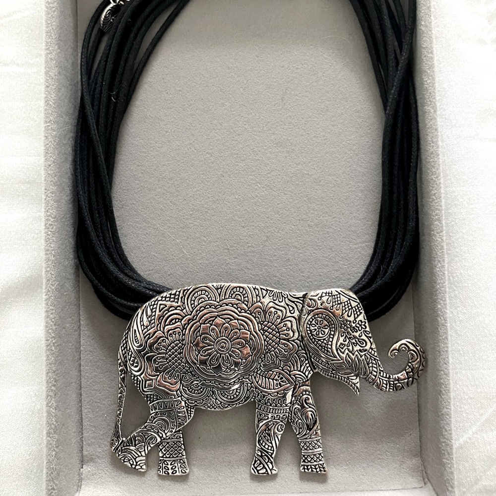 Intricate Silver Elephant Pendant Necklace